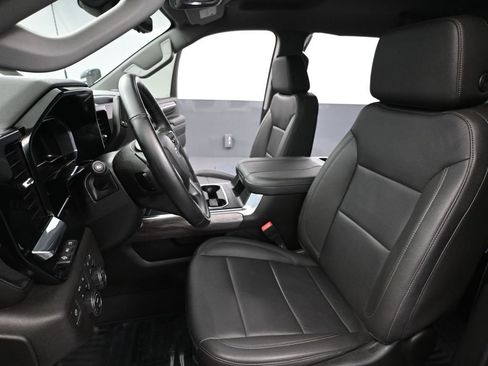 Used 2024 Chevrolet Silverado 2500 LTZ w/ LTZ Plus Package image 31