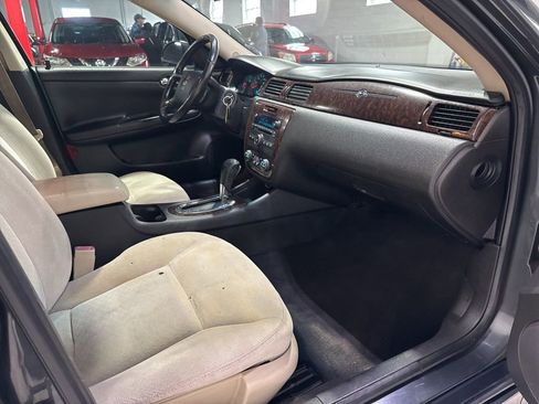Used 2014 Chevrolet Impala LT w/ LT Sunroof Package FWD image 37