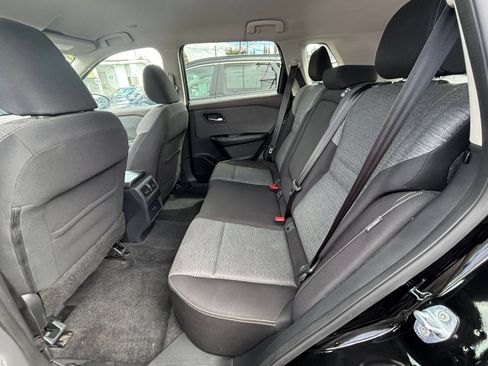 Used 2022 Nissan Rogue SV FWD image 26
