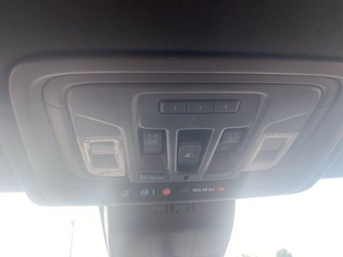 Used 2024 GMC Sierra 1500 Denali Ultimate image 25