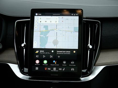 New 2026 Volvo XC90 B6 Plus w/ Protection Package Premier image 28