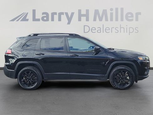 Used 2023 Jeep Cherokee Altitude Lux image 7