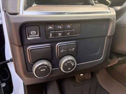 New 2026 Chevrolet Suburban LS w/ LPO, Dark Essentials Package image 23