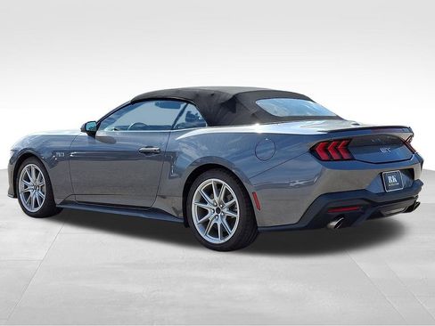 Used 2024 Ford Mustang GT Premium image 4