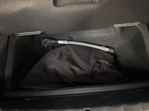 Used 2025 BMW i7 xDrive60 image 32