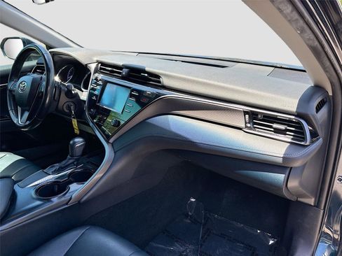 Used 2019 Toyota Camry SE image 28