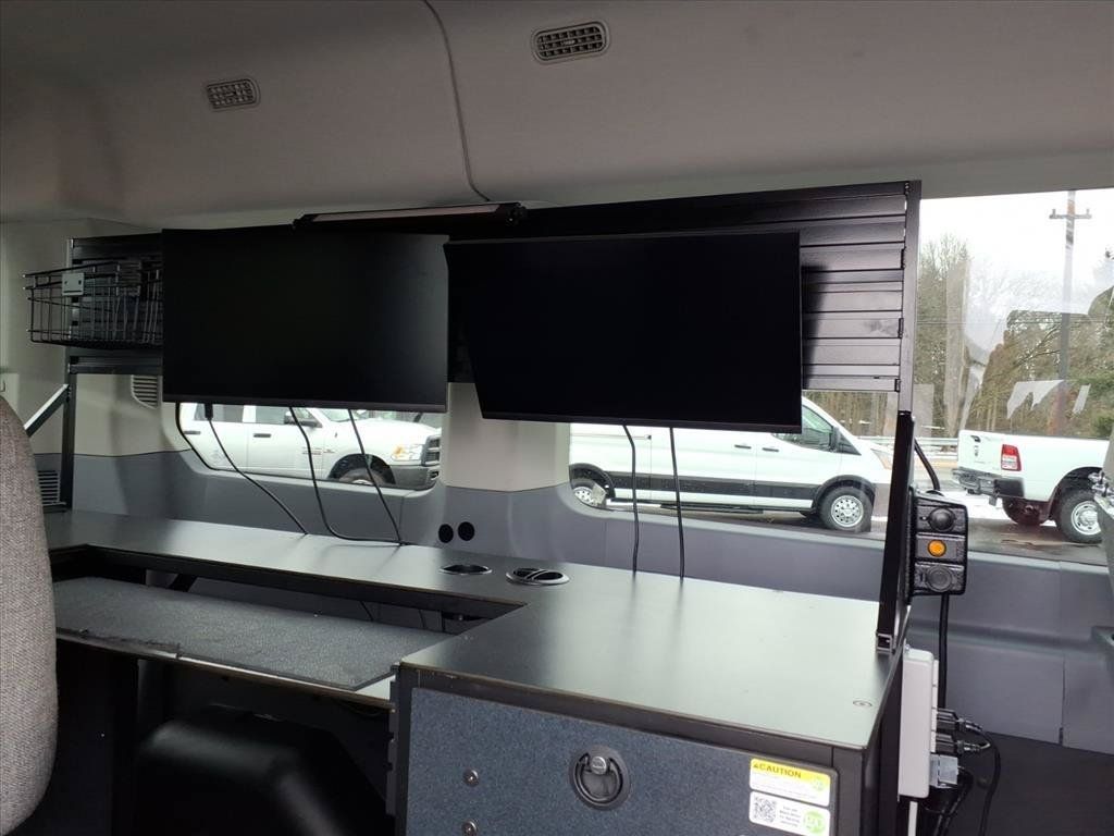 Used 2019 Ford Transit 150 XLT RWD image 22