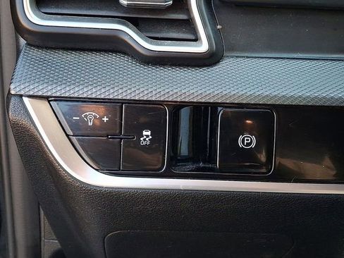 Certified 2023 Kia Sportage LX image 27