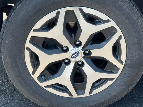 Used 2022 Subaru Forester Premium AWD/4WD image 23
