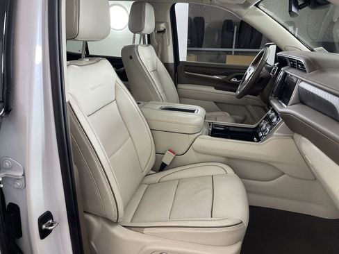 Used 2024 GMC Yukon Denali w/ Max Trailering Package image 28