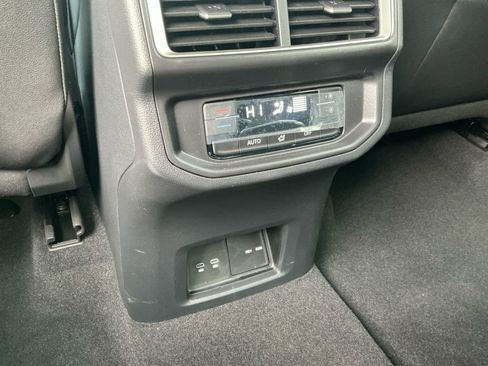 New 2026 Volkswagen Atlas SE image 25