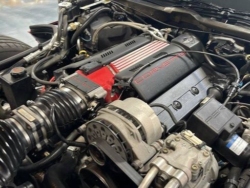 Used 1996 Chevrolet Corvette Convertible RWD image 45
