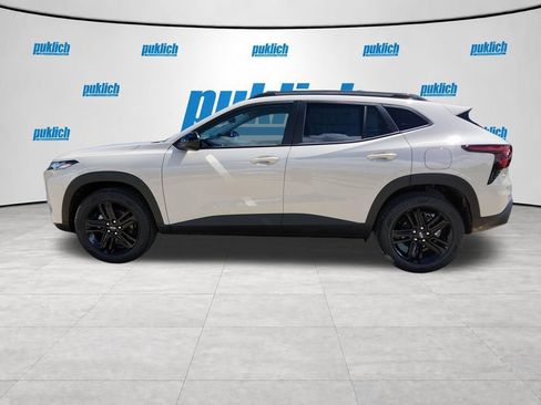 New 2026 Chevrolet Trax ACTIV w/ Driver Confidence Package FWD image 2