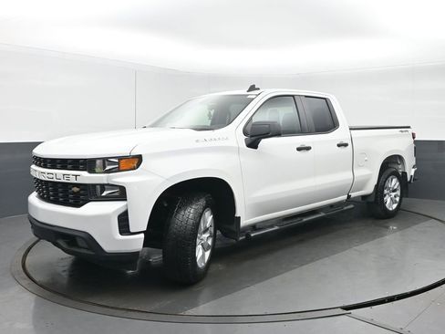 Used 2021 Chevrolet Silverado 1500 Custom AWD/4WD image 7
