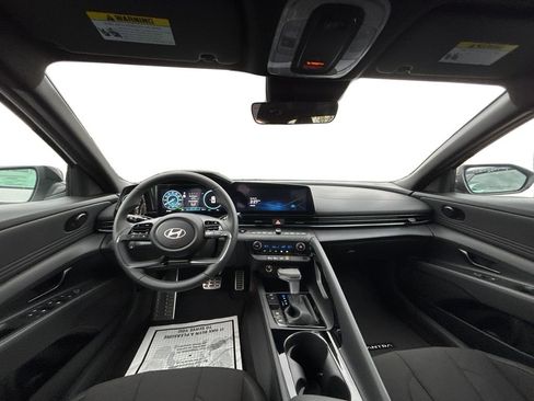 New 2026 Hyundai Elantra Sport FWD image 17