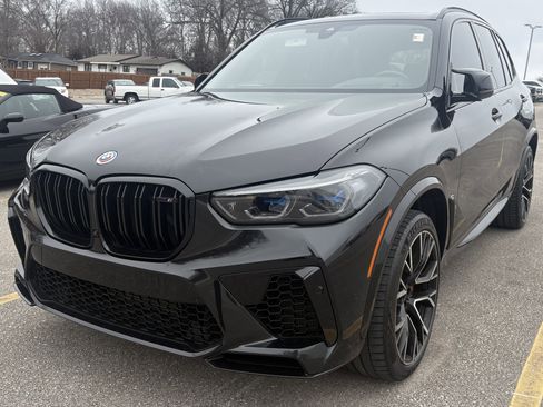 Used 2022 BMW X5 M w/ Competition Package 2 image 5