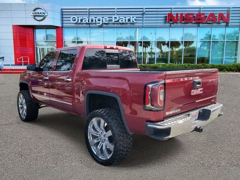 Used 2018 GMC Sierra 1500 SLT image 3