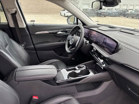 Used 2024 Buick Envision Preferred image 14