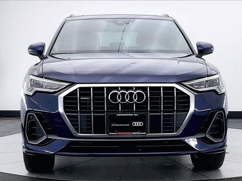 Certified 2025 Audi Q3 2.0T Premium Plus image 3