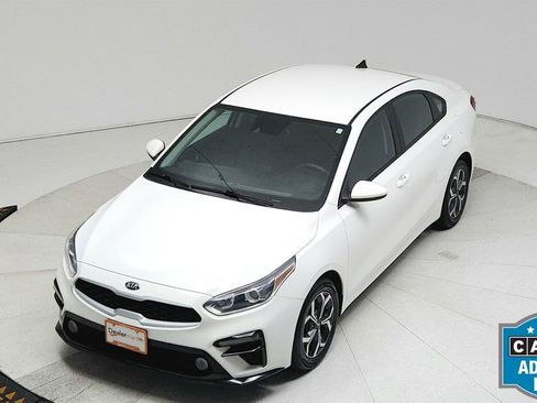 Used 2021 Kia Forte LXS FWD image 15