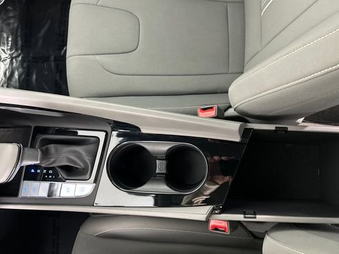 Certified 2023 Hyundai Elantra SEL w/ Convenience Package image 15