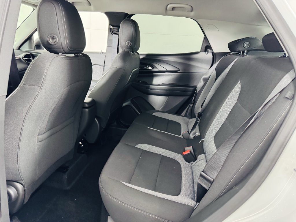 Used 2026 Chevrolet TrailBlazer LS w/ LS Convenience Package FWD image 19