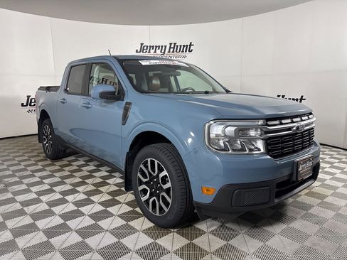 Used 2023 Ford Maverick Lariat w/ Equipment Group 500A Standard AWD/4WD image 3