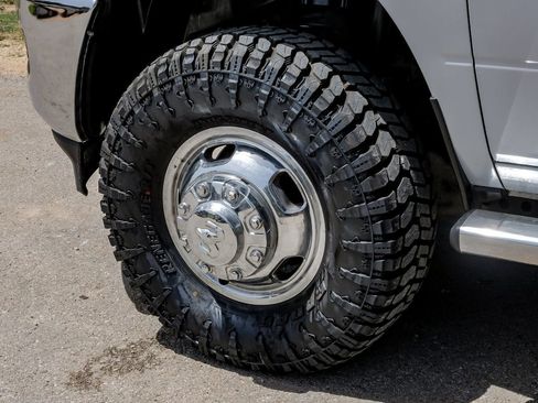 Used 2024 RAM 3500 Tradesman w/ Chrome Appearance Group AWD/4WD image 62