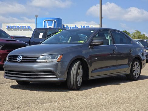 Used 2017 Volkswagen Jetta S FWD image 12