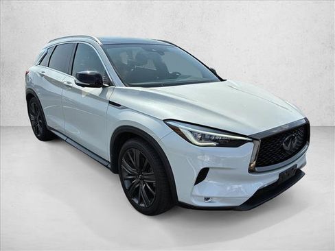 Used 2020 INFINITI QX50 Essential w/ Edition 30 Package AWD/4WD image 3
