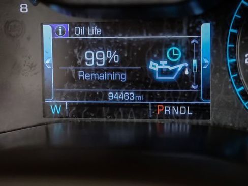 Used 2018 GMC Canyon SLT image 18