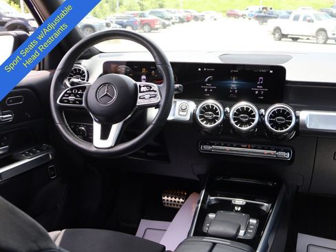 Used 2023 Mercedes-Benz GLB 250 4MATIC image 13