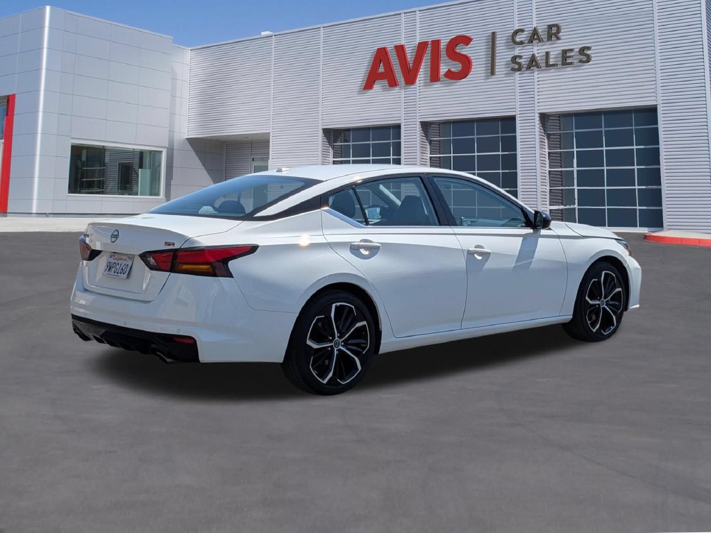 Used 2025 Nissan Altima 2.5 SR FWD image 6