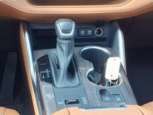 Used 2021 Toyota Highlander Platinum AWD/4WD image 14