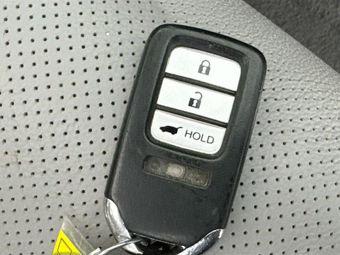 Used 2015 Honda CR-V Touring image 39