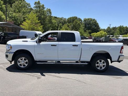Used 2024 RAM 2500 Big Horn w/ Bed Utility Group AWD/4WD image 10