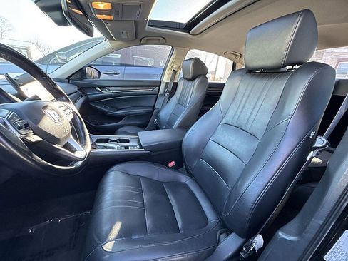 Used 2021 Honda Accord EX-L image 6