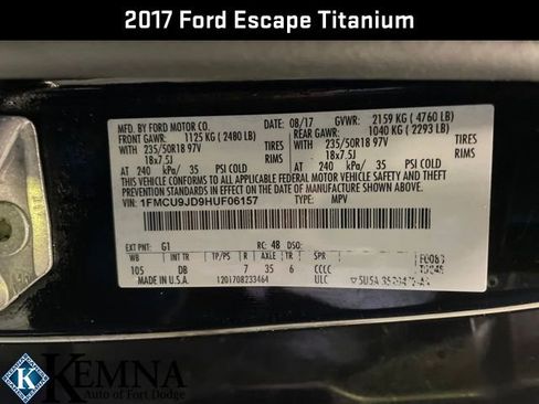 Used 2017 Ford Escape Titanium image 30