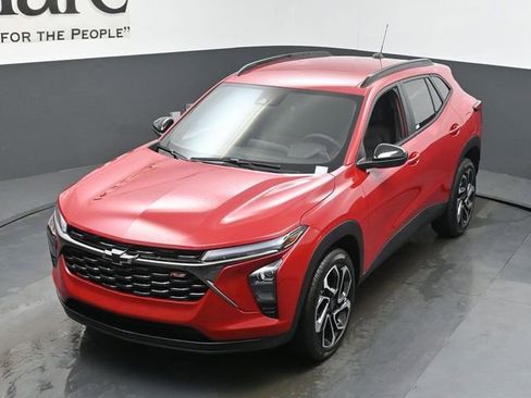 New 2026 Chevrolet Trax RS w/ Driver Confidence Package FWD image 24