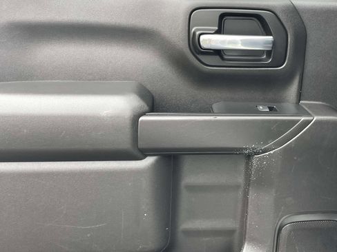 Used 2021 Chevrolet Silverado 1500 LT image 19