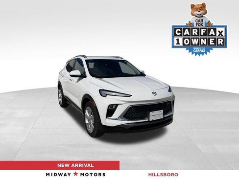 Used 2024 Buick Encore GX Sport Touring FWD image 1