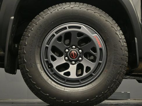 Used 2026 Nissan Frontier Pro-X w/ Pro-X Convenience Package RWD image 12
