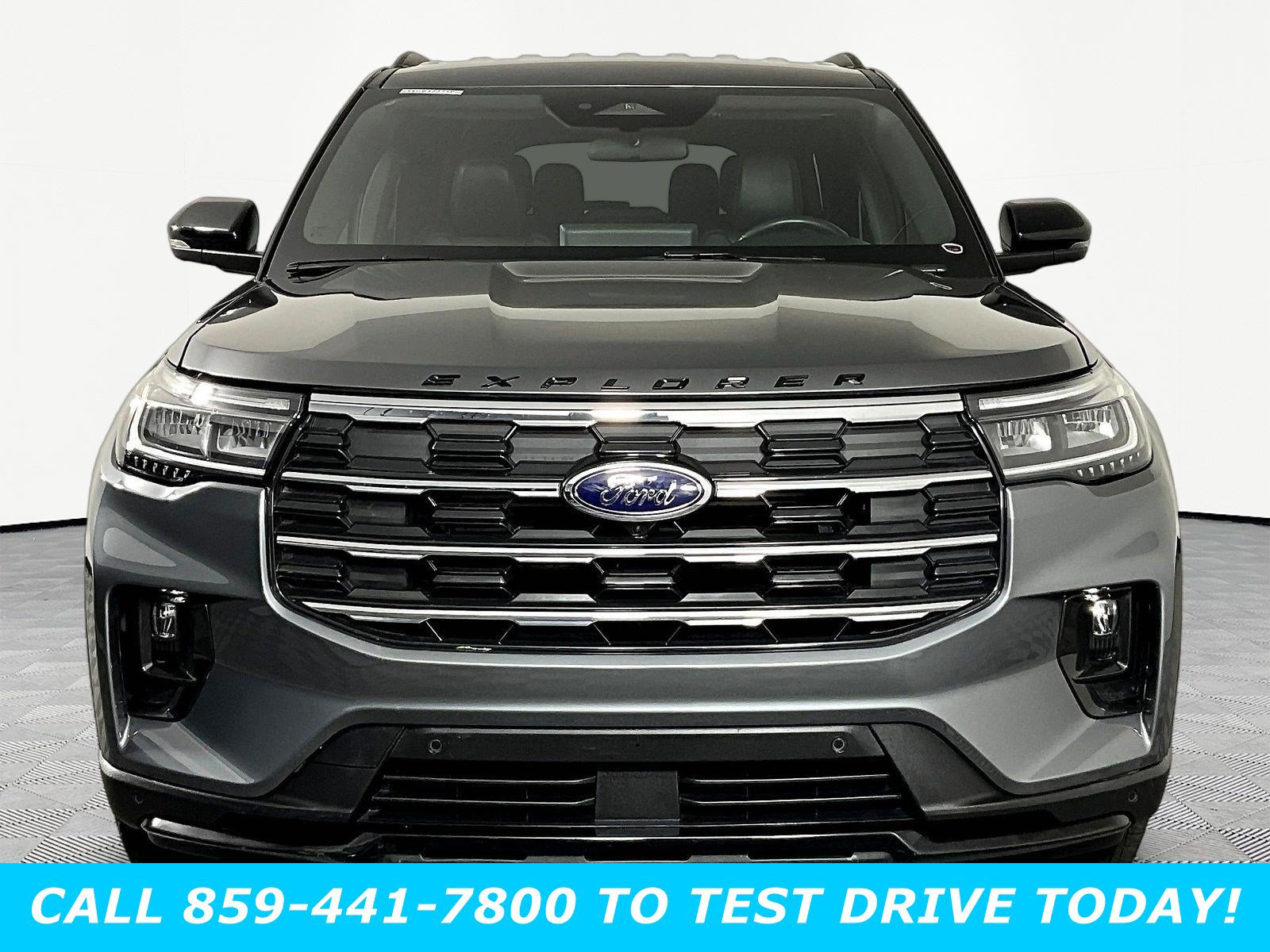 Used 2025 Ford Explorer ST-Line AWD/4WD image 2