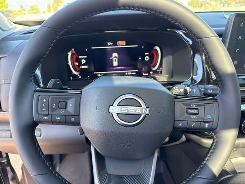 New 2026 Nissan Pathfinder Platinum AWD/4WD image 15