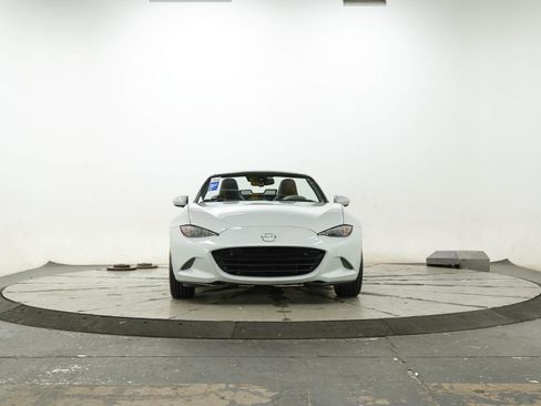 Used 2016 MAZDA MX-5 Miata Grand Touring RWD image 9