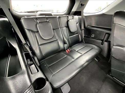 Certified 2020 Ford Explorer XLT w/ Equipment Group 202A image 26