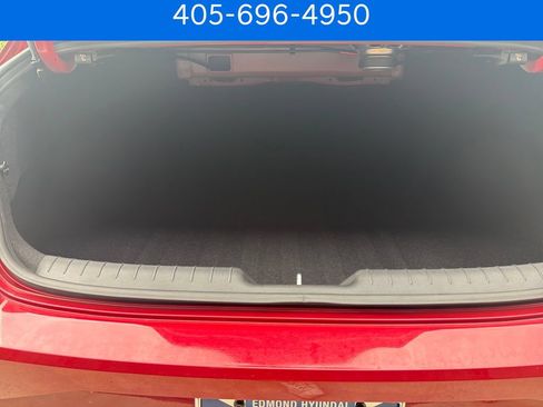 Certified 2021 Hyundai Elantra SEL w/ Convenience + Premium Package FWD image 30