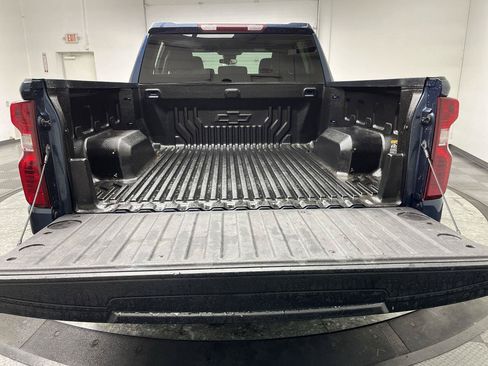 Used 2023 Chevrolet Silverado 1500 LT AWD/4WD image 31