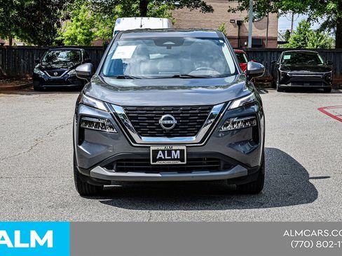 Used 2023 Nissan Rogue SV FWD image 11