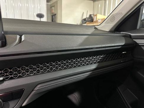 Used 2023 Honda Accord EX image 28